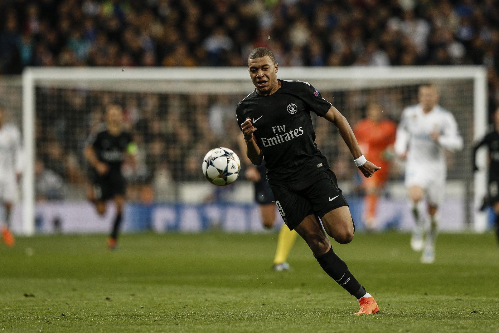 孔帕尼：我们不能变得傲慢，必须学会珍惜这些艰难的胜利