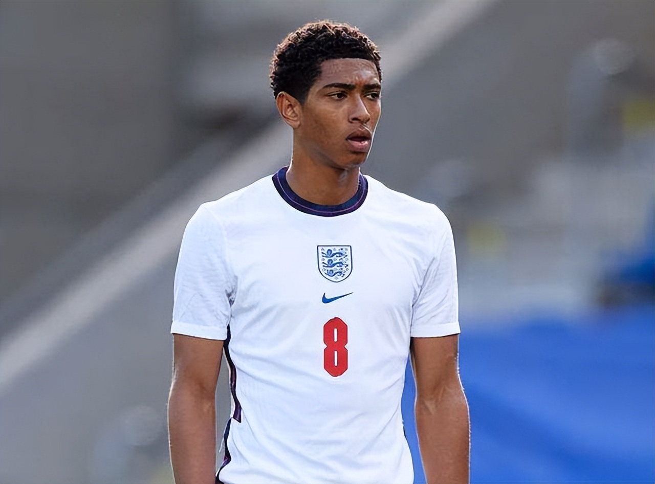 NBA：湖人险胜火箭 詹姆斯砍下全场最高分