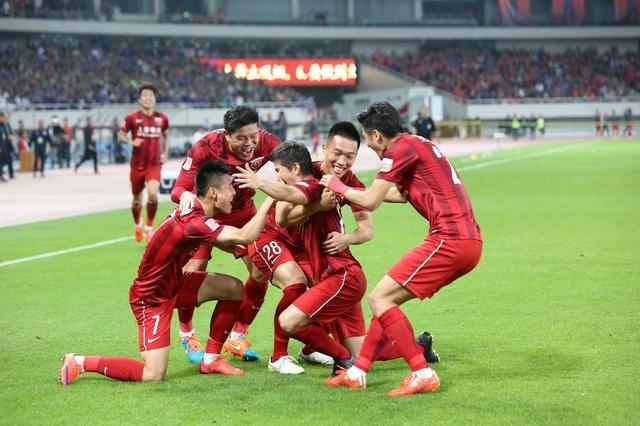 Falcons 启动由 NaToSaphiX 领导的 CS2 学院；