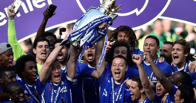 欧冠积分榜分析：小组晋级形势紧张,