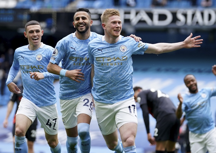 热议成都平广岛：联赛亚冠都蛮硬；租德尔加多需下载反诈app