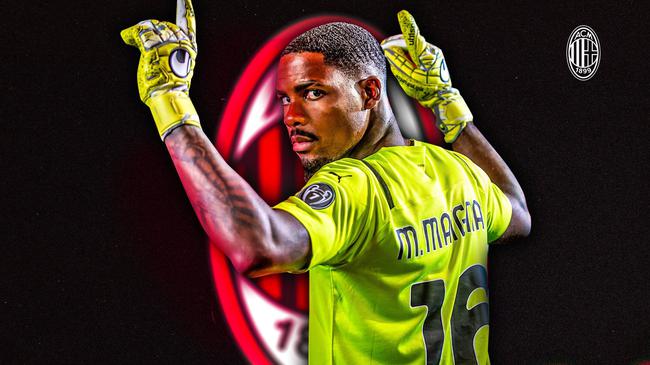 李璇：邵佳一内心坚定，对带国足可能承受的压力，应该有预期