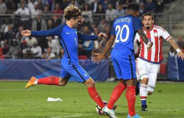 篮球勇士明星球员连续三场20+得分