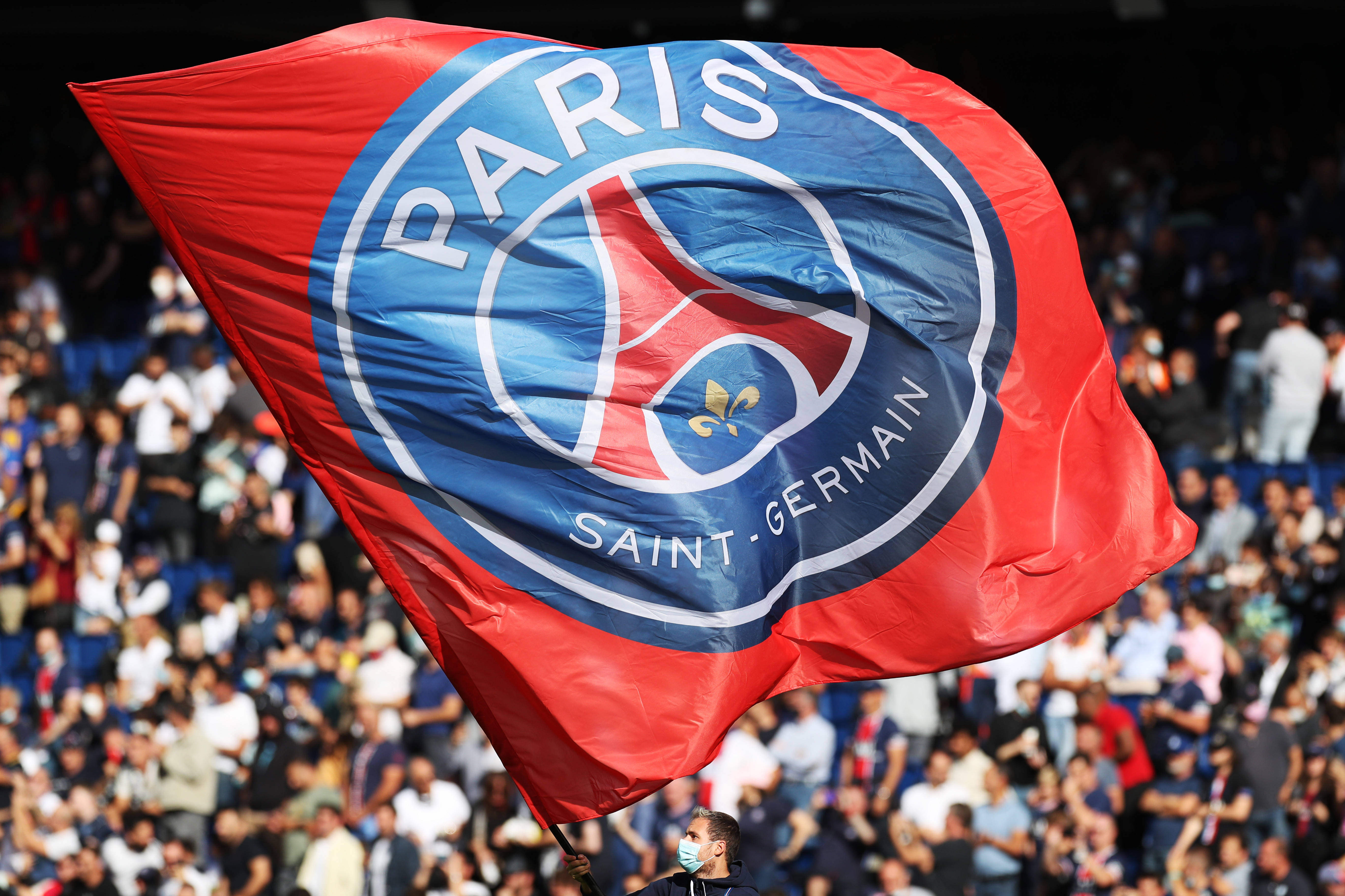 功成身退，阿尔巴、布斯克茨在退役之战中夺得美职联总冠军