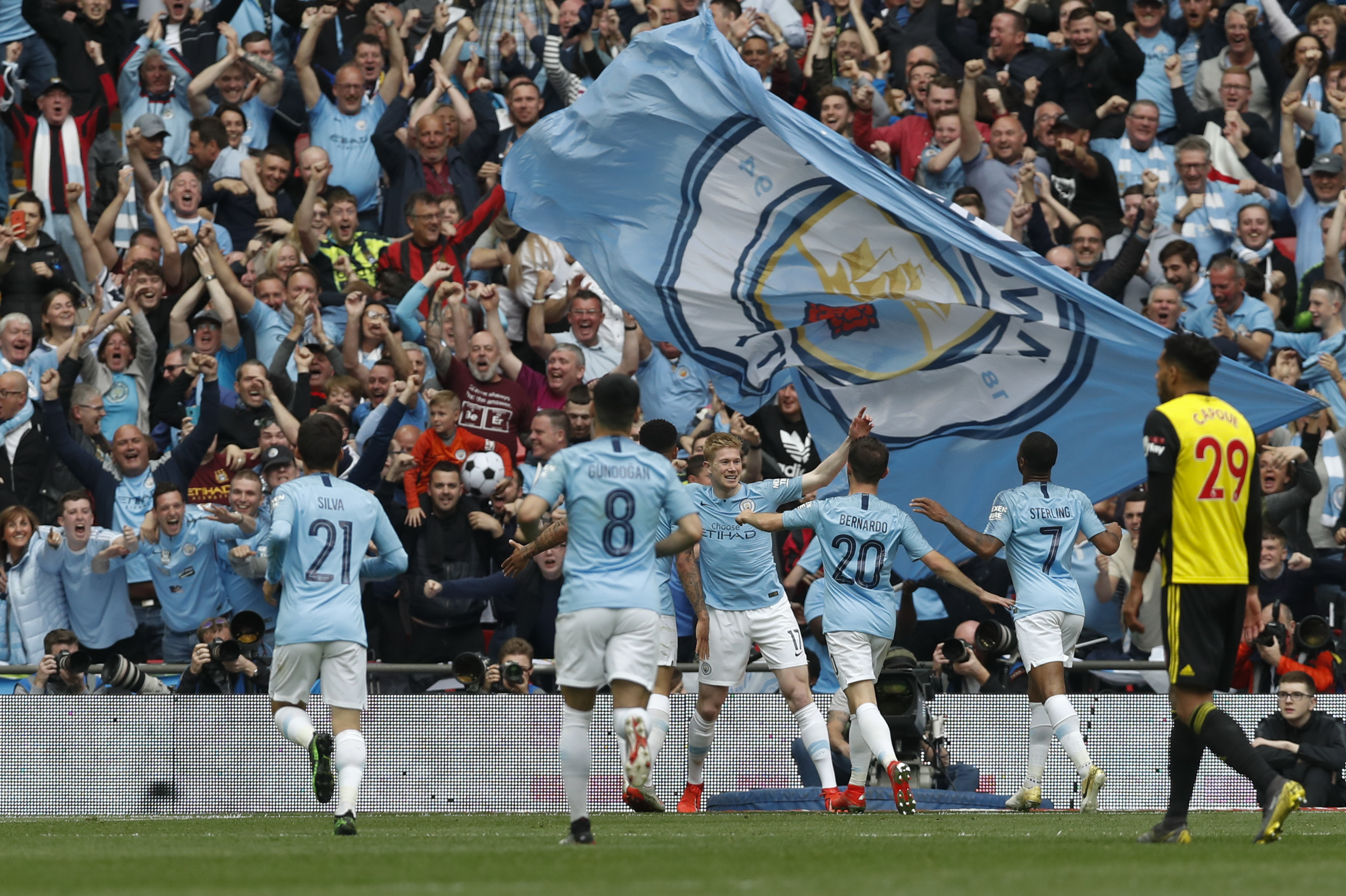 记者：前意大利国脚、国米旧将坎德雷瓦将出任意大利U15助教